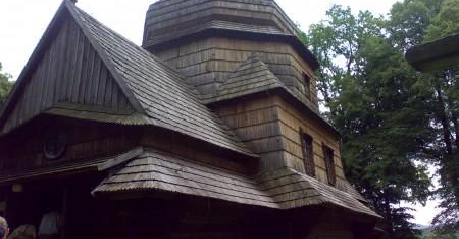 Szlakiem architektury drewnianej - cerkwie w Bieszczadach - zdjęcie