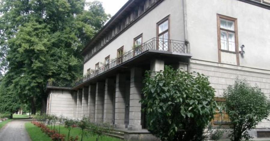 Zespół pałacowo-parkowy w Przeworsku - zdjęcie