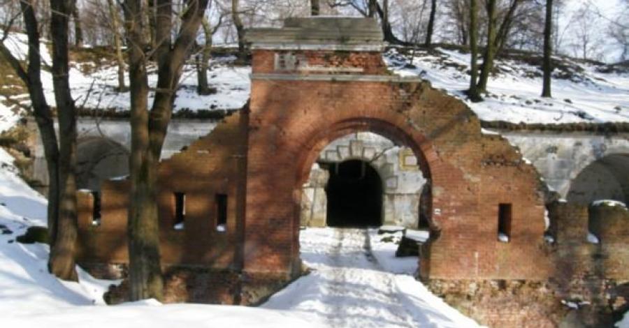 fortII "Jaksmanice" Twierdzy Przemyśl - zdjęcie