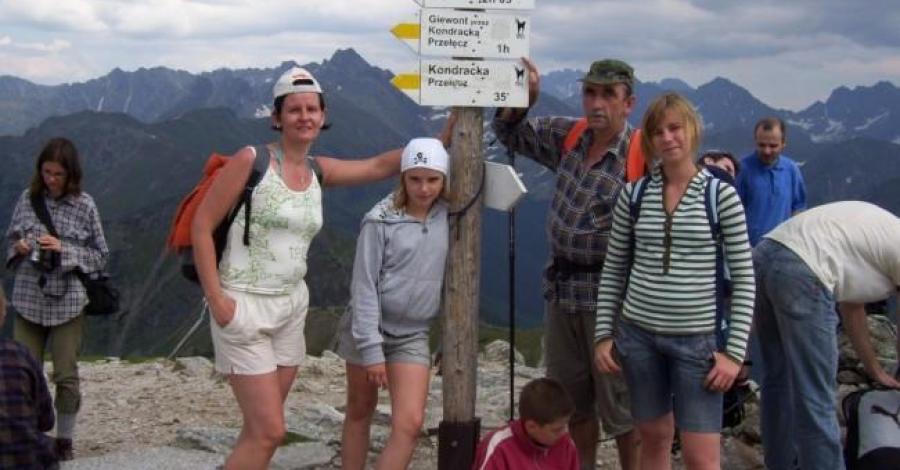 17. Giewont i Kopa Kopa Kondracka z Kuźnic. - zdjęcie