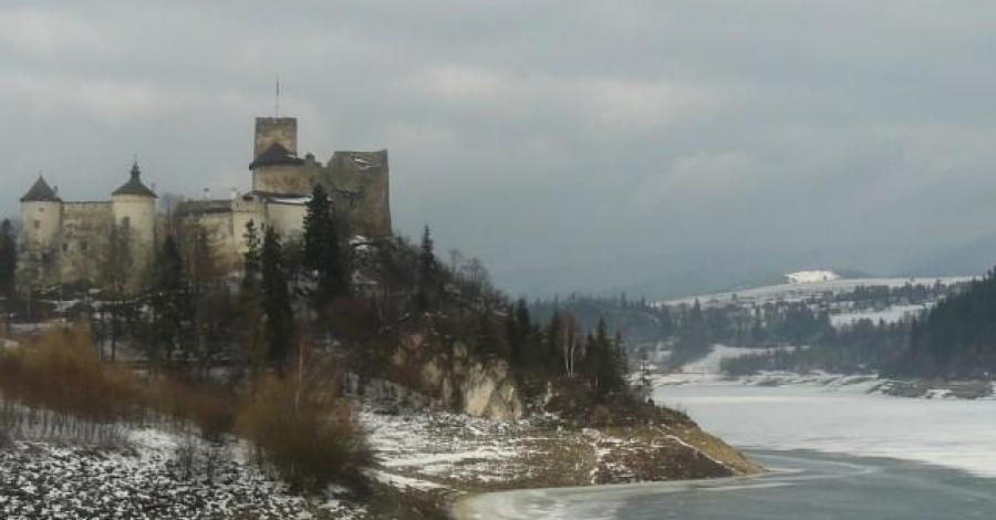 Dębno, Niedzica, Czerwony Klasztor - zimą - zdjęcie