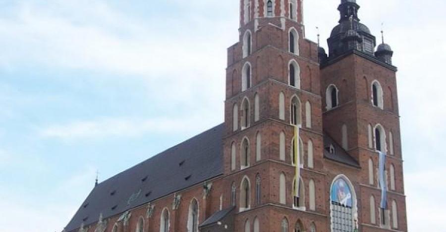 wieża hejnałowa Kościoła Mariackiego w Krakowie - zdjęcie