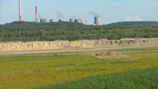Widok na kominy elektrowni w Sierszy, Teresa Nowak