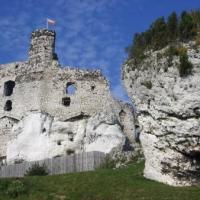 Zamek w Mirowie, Klaudia