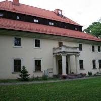Dworek Zieleniewskich, Teresa Nowak
