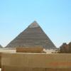 Giza i piramidy, Grzegorz Binkiewicz