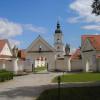 wejście na teren klasztoru Kamedułów, Małgorzata