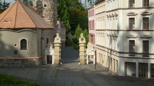 Zabtytkowa brama Jelenia Góra, Monika Rode
