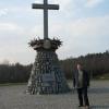 Pomnik w Hołdzie Pomordowanym Więźniom Obozu KL Gross - Rosen, Darek