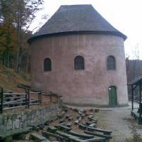 , Janusz K