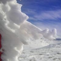 Śnieżne nawisy na graniowych traserach, darkheush