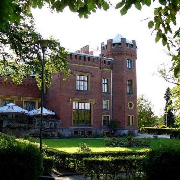 Karnity - Zamek Hotel - strona wschodnia, Krzysztof Ch.