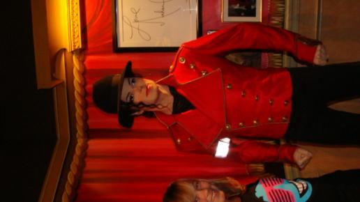 Grevin. Michael Jackson , Alexandra