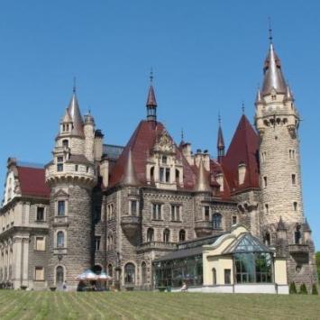 Zamek-Moszna i Zoo w Opolu - zdjęcie