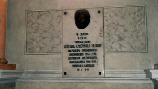 ..tu złożono serce Prymasa Polski Kardynała Augusta Hlonda, Zbyszek Mat
