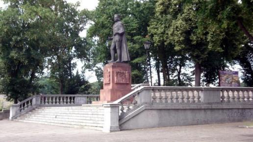 Pomnik Bolesława Chrobrego, Zbyszek Mat