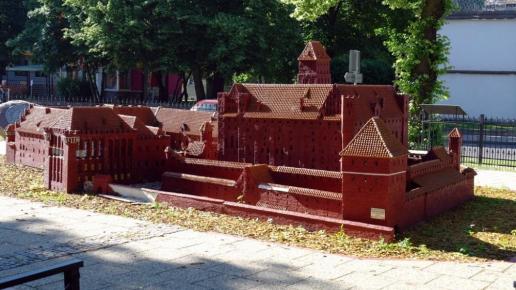 ..zamek pod zamkiem..., Zbyszek Mat