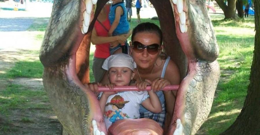 rodzinna wycieczka do bajkowej krainy i dinozaurów - zdjęcie