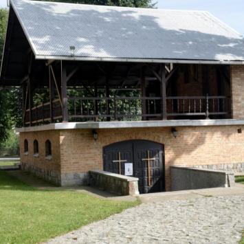 Swarzewo - Kaszubska Częstochowa - na placu przykościelnym, Zbyszek Mat