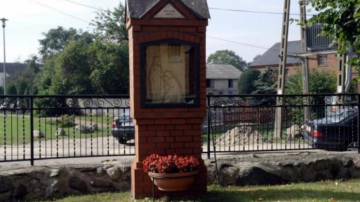 Swarzewo - Kaszubska Częstochowa - na placu przykościelnym, Zbyszek Mat