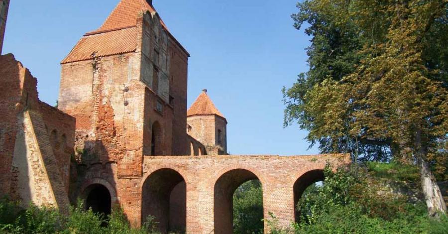 J.Jeziorak i zamek Szymbark - zdjęcie