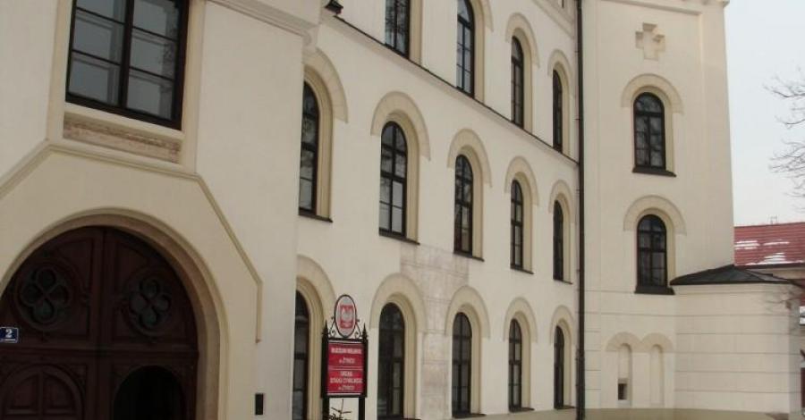 Zimowy Żywiec - Park i Zamek Habsburgów oraz Park Miniatur - zdjęcie