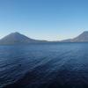Jezioro, wulkany San Pedro i po lewej Toliman i Atitlan, Tadeusz Walkowicz