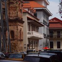 Zabytkowe domy w Casco Viejo, Tadeusz Walkowicz
