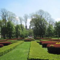 przed pałacem, Roman Świątkowski