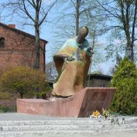 Żyrardów - pomnik JP II, Staszek Łuć