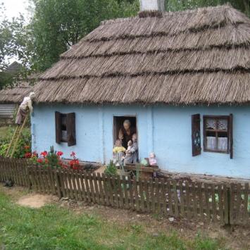 Muzeum Lalek w Pilźnie-Gospoda u Wiedźmy - zdjęcie