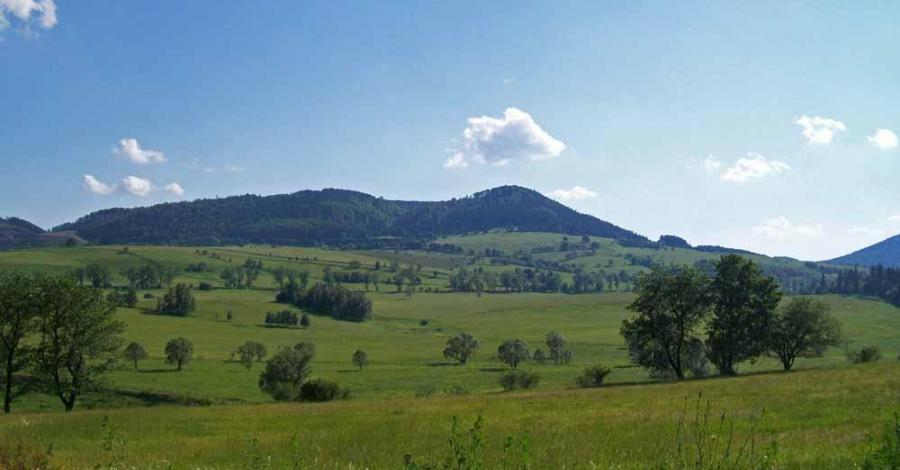 Bukowiec i kopalnia melafiru - zdjęcie