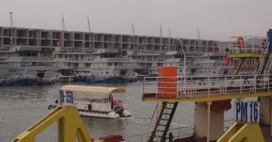 Wietnam - Zatoka Ha Long - 2013r - zdjęcie