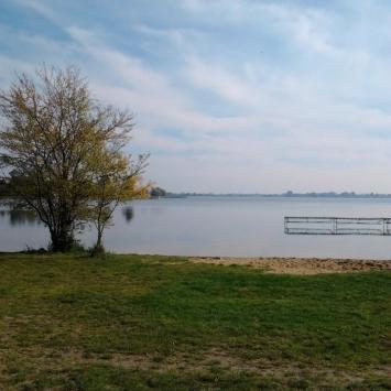 plaża, Robert B