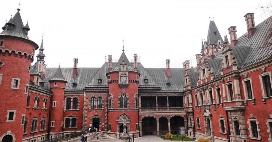 III zespół pałacowo-parkowy Ballestremów - pałac (Pławniowice) - zdjęcie