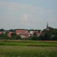 widok z nad zalewu na panoramę miasdteczka ta i kolejna fota, mokunka