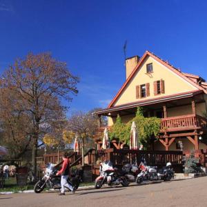 Zbrosławice