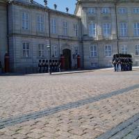 plac Amalienborg Kopenhaga,zmiana warty, Danusia