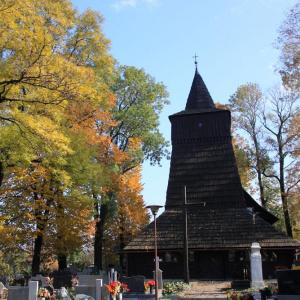 Drewniany kościół w Zamarskach