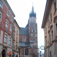 ul Floriańska, w dali Kościół Mariacki ta i kolejna fota, mokunka