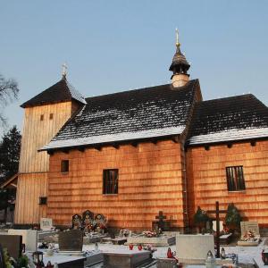 Drewniany kościół w Szałszy