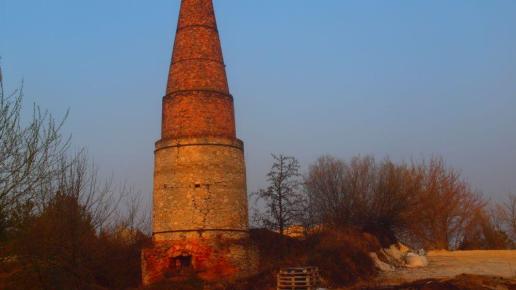 Poranek, jeden z licznych wapienników, Tadeusz Walkowicz