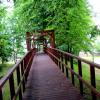 przyległy park do zamku i zbudowana kładka z tablicami inf. o historii zamki itp, Roman Świątkowski