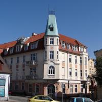 Kamienica na Rynku- Urząd Skarbowy, Marcin_Henioo