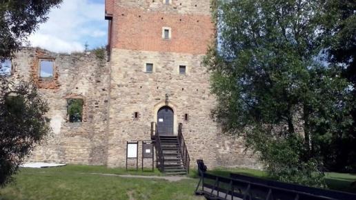 zamek, w różnych ujęciach ta i 23 następne foty, mokunka