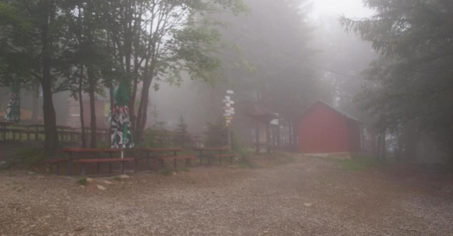 Mały Szlak Beskidzki - Sch. pod Leskowcem - Ośrodek Caritasu - trasa 928 - zdjęcie