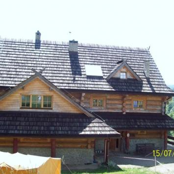 Koliba, roberttof