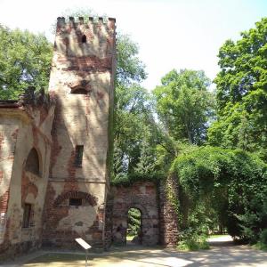 Dom Murgrabiego i łuk w Arkadii