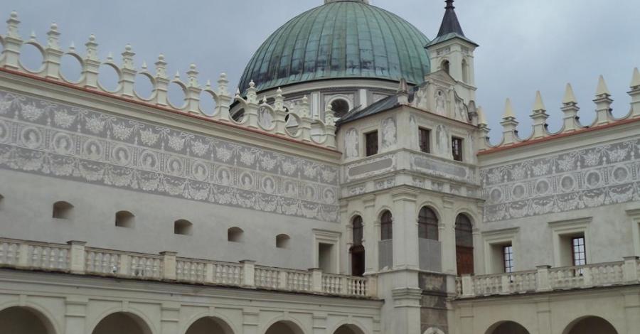 Zamek w Krasiczynie i bieszczadzkie serpentyny - zdjęcie