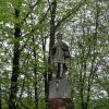 figura na murze okalającym kościoł, violus